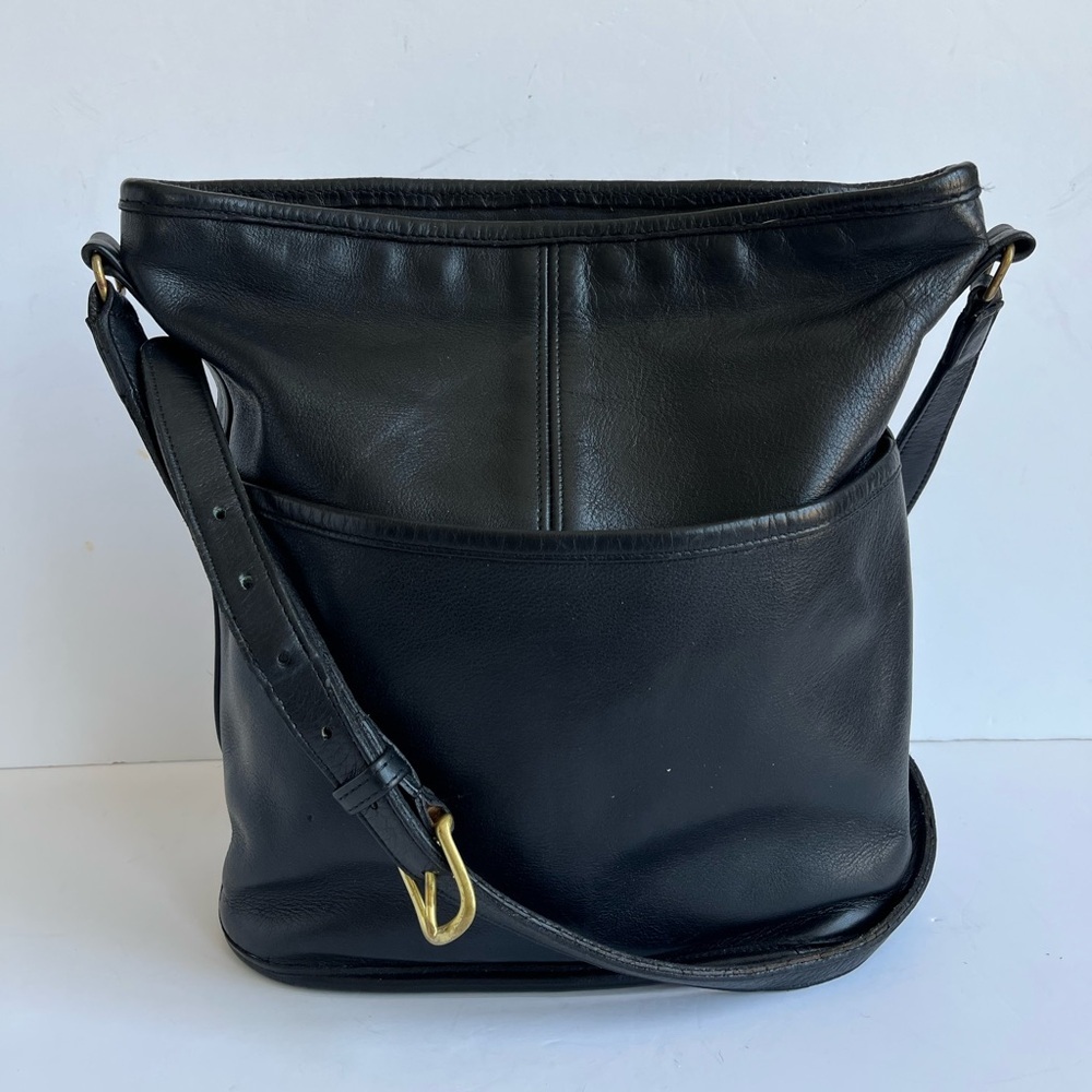 Vintage Coach Bleeker Black Leather Bucket Bag